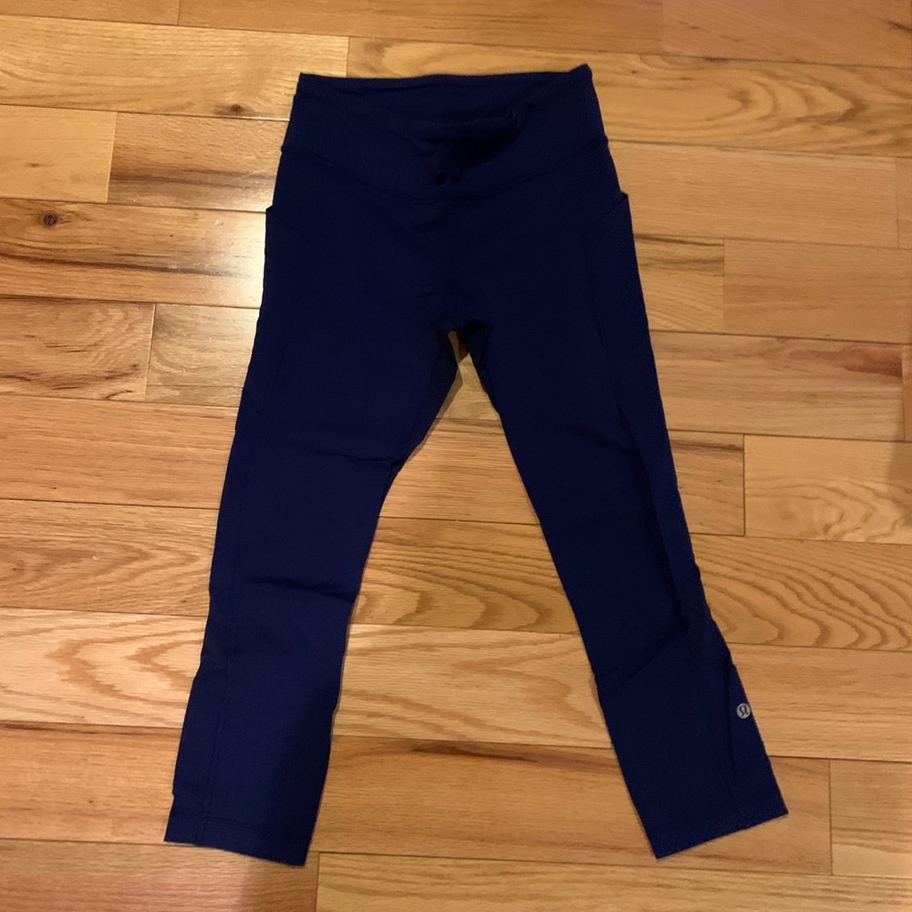 Lululemon pace rival crop
